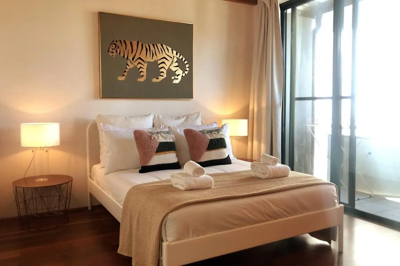 Classic Woolstore Apartment In Teneriffe Brisbane
