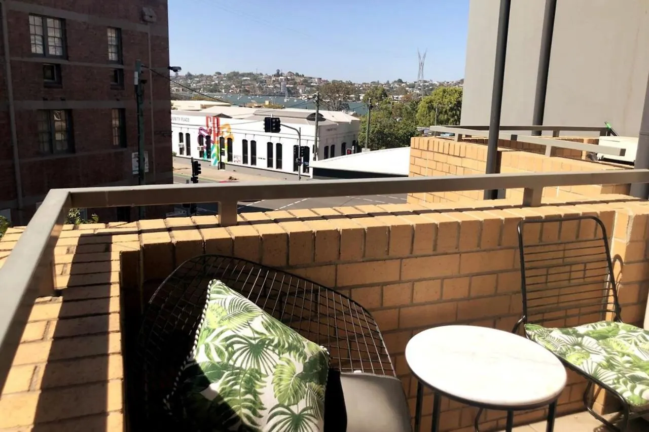 Classic Woolstore Apartment In Teneriffe Brisbane