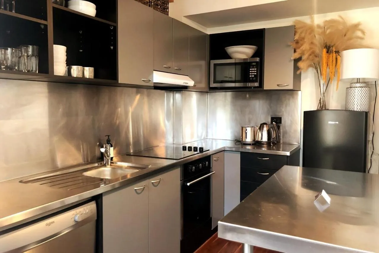 Classic Woolstore Apartment In Teneriffe Brisbane 0*,  Avustralya